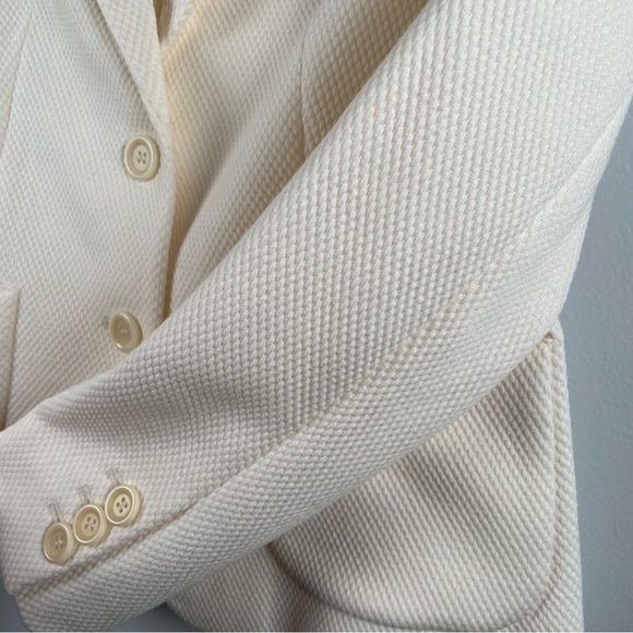 TALBOTS CLASSIC BLAZER | Ivory | Size 4 - Picture 3 of 4